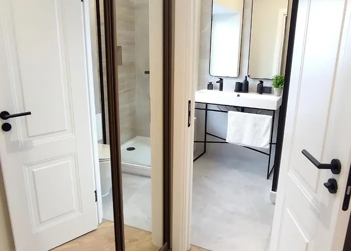 Stylish Old Town Getaway